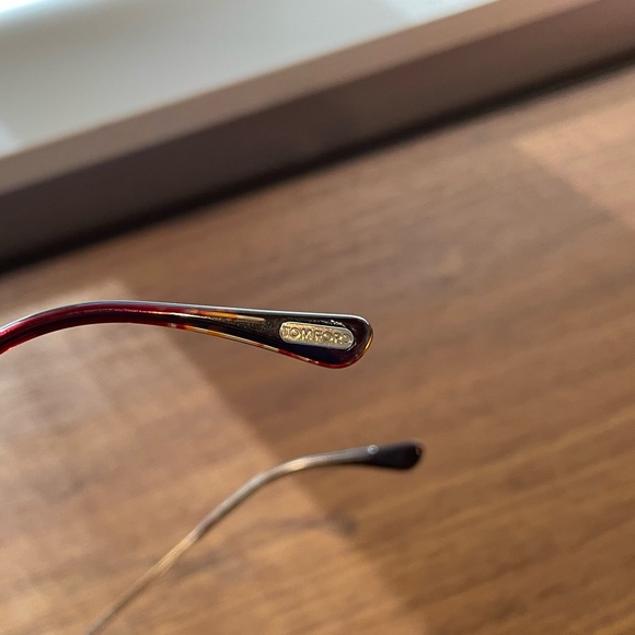 Tom Ford Aviators - Picture 4 of 7